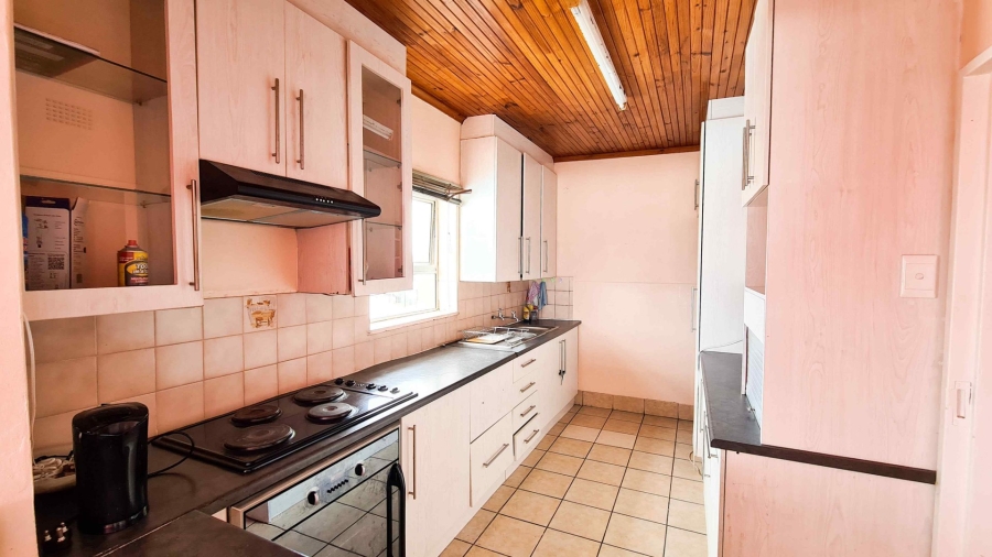 2 Bedroom Property for Sale in Quigney Eastern Cape